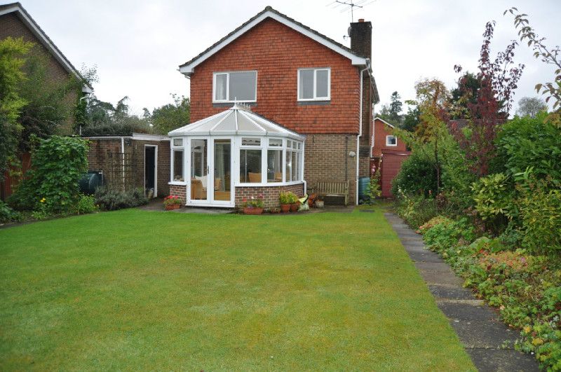 House Rear and Side Extension in Woolton Hill, Basingstoke